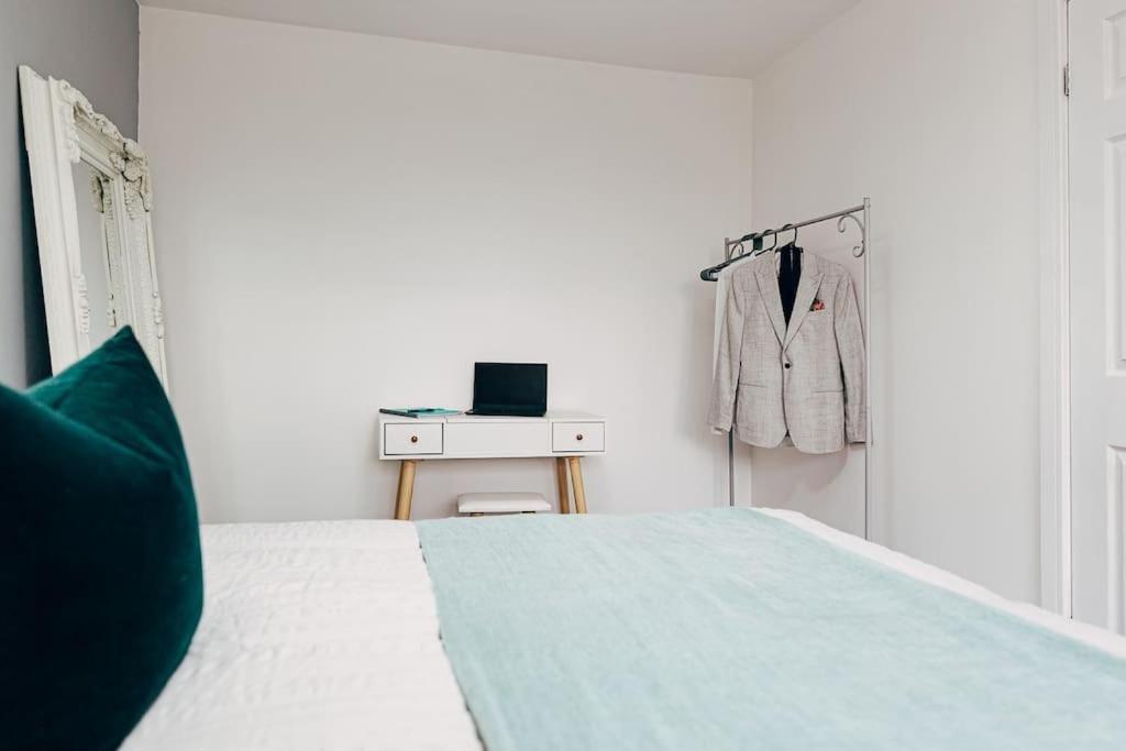Park & Relax In 1Bd Central Liverpool Home 외부 사진