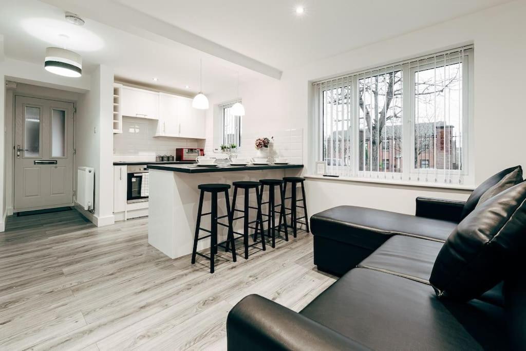 Park & Relax In 1Bd Central Liverpool Home 외부 사진