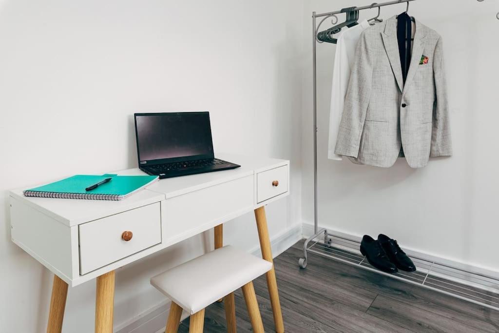 Park & Relax In 1Bd Central Liverpool Home 외부 사진